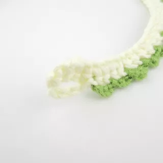 Deco_collar_-_Crochet_and_green_ribbon_-_3_c5hduf
