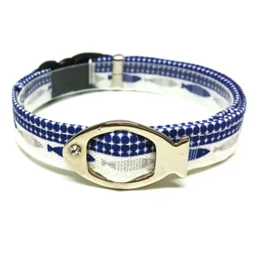 Gone Fishin’ collar for cats and small dogs