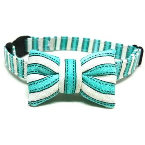 Peppermint collar with bowtie for cats and small dogs