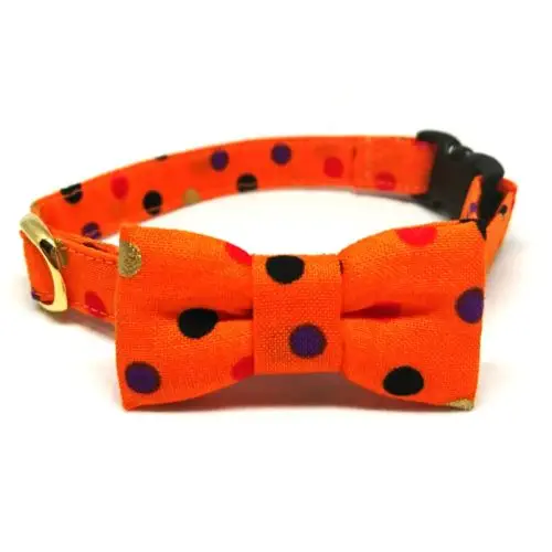 Sassy Dots collar with bowtie for cats and small dogs