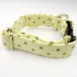 Dog_collar_-_Green_dots_on_beige_linen_-_2_rmkewv