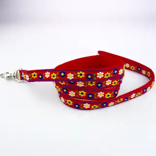 Scarlet – Leash for small dogs